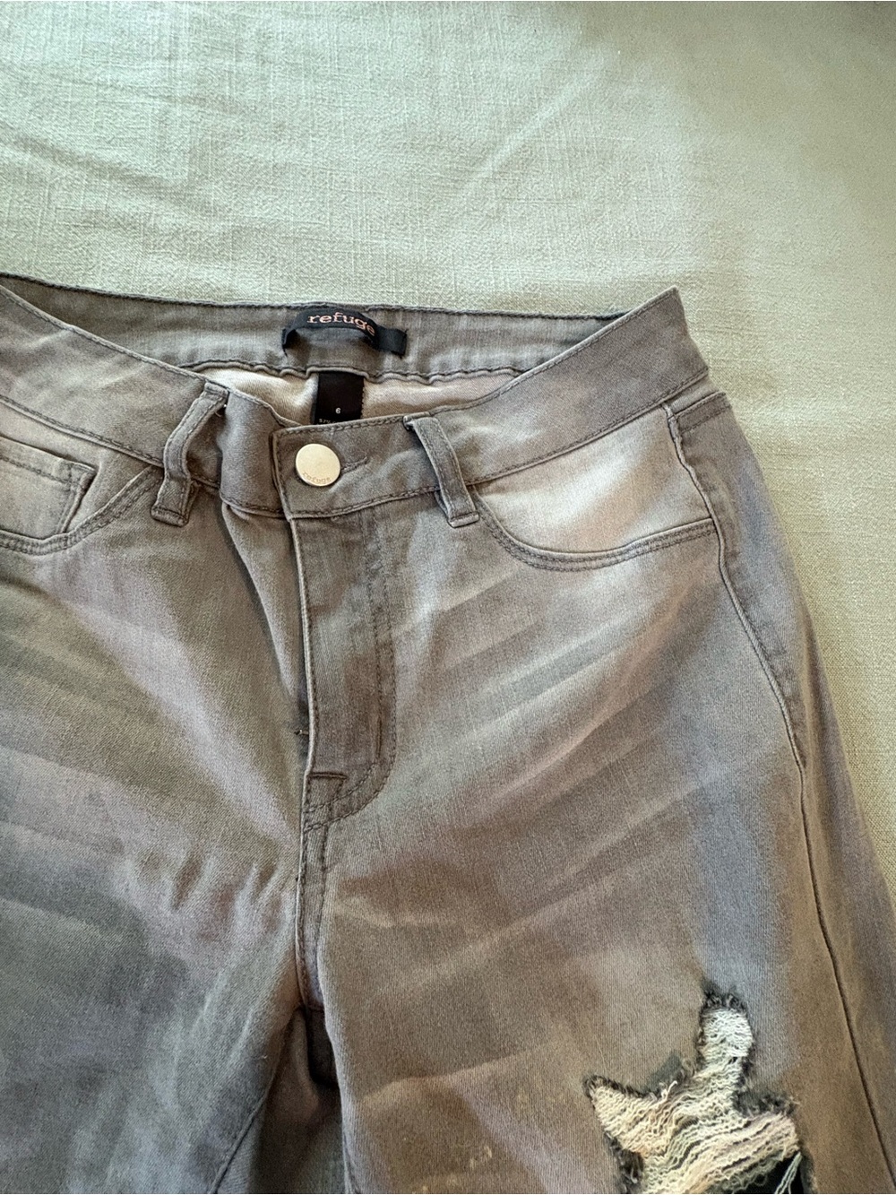 refuge Gray Distressed Skinny Jeans